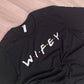 💍 Wifey Tee – Friends Font & Dots